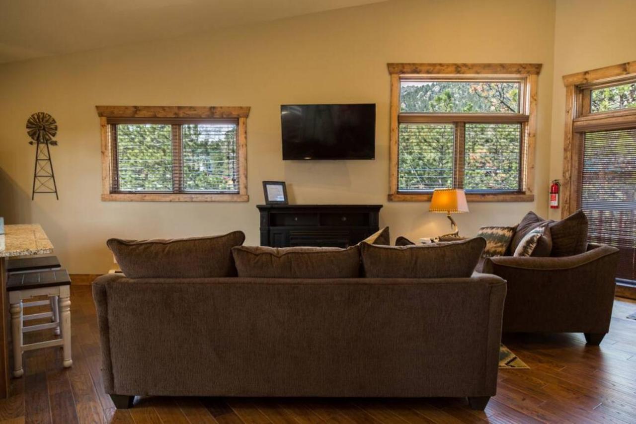 Spacious 2Nd Story Loft With Awesome Views Estes Park Kültér fotó